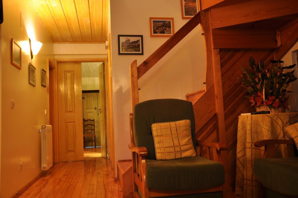 Casa Do Meio Da Vila Loriga Dış mekan fotoğraf