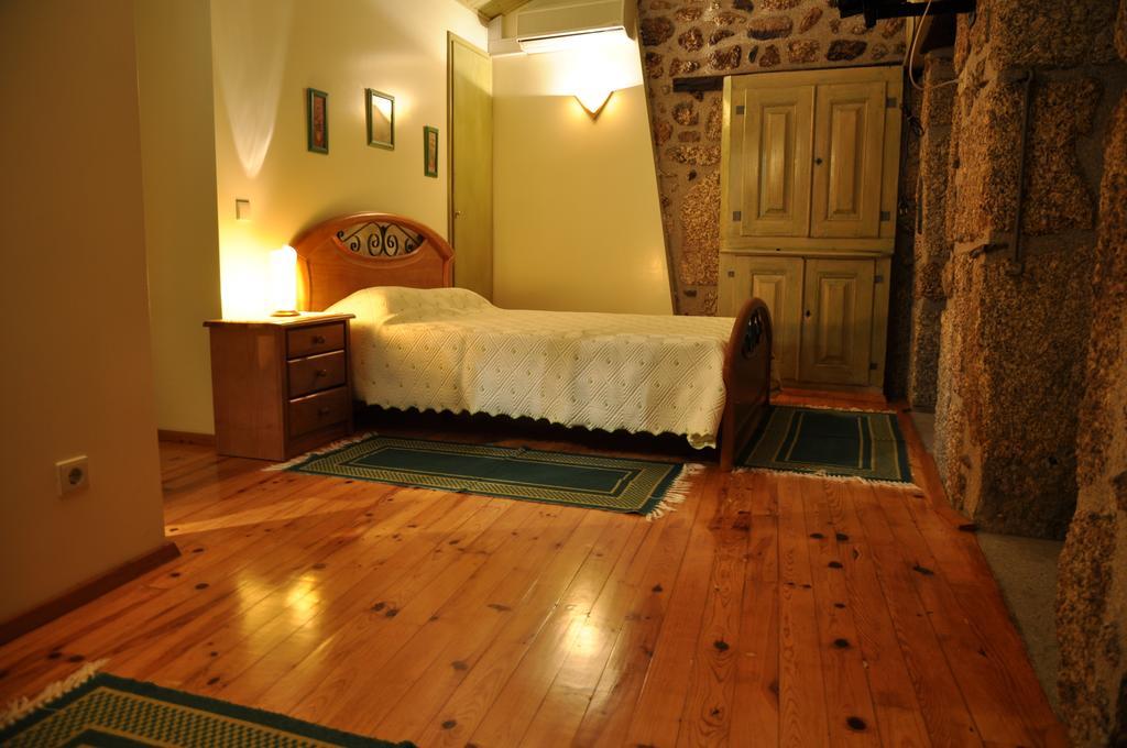 Casa Do Meio Da Vila Loriga Oda fotoğraf